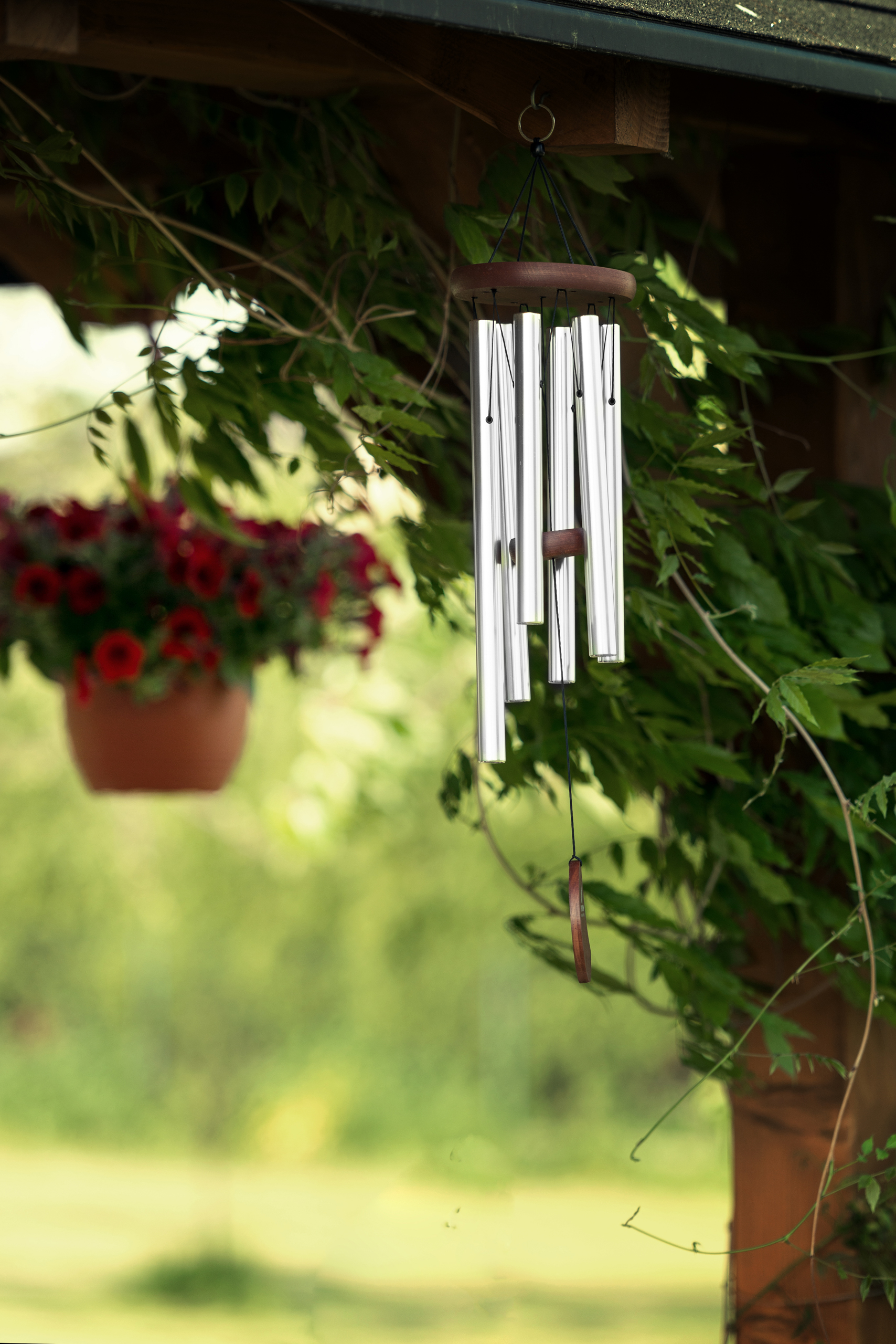 WIND CHIMES – IMAGES TO SERVE AS IDEAS ON WHERE TO HANG UP THE CHIME TO ENJOY IT THE BEST.